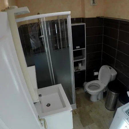 Resid Les Terrasses, Avec Piscine Peu Frequentee, Navettes Gratuites Pour Plages, F1 30 M2 Et Terrasse 12 M2 *