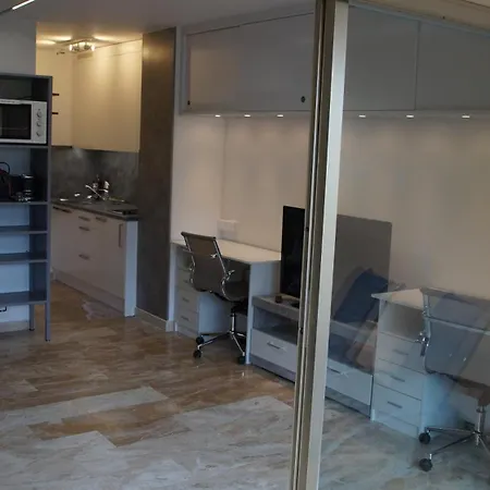Resid Les Terrasses, Avec Piscine Peu Frequentee, Navettes Gratuites Pour Plages, F1 30 M2 Et Terrasse 12 M2 Appartement *